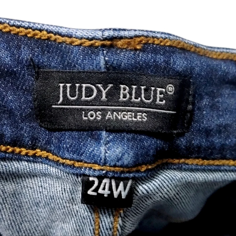 Judy Blue Slim Fit Dark Wash Distressed Ankle Jeans Womens Plus Size 24W